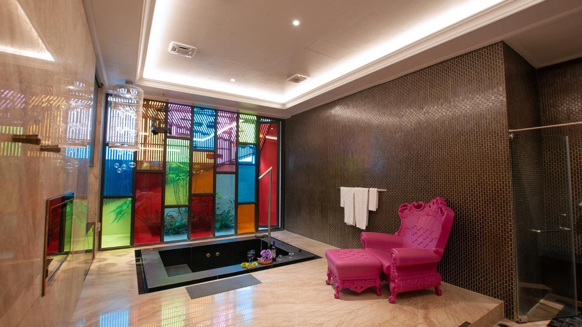 Mulan Motel Taichung Exterior foto