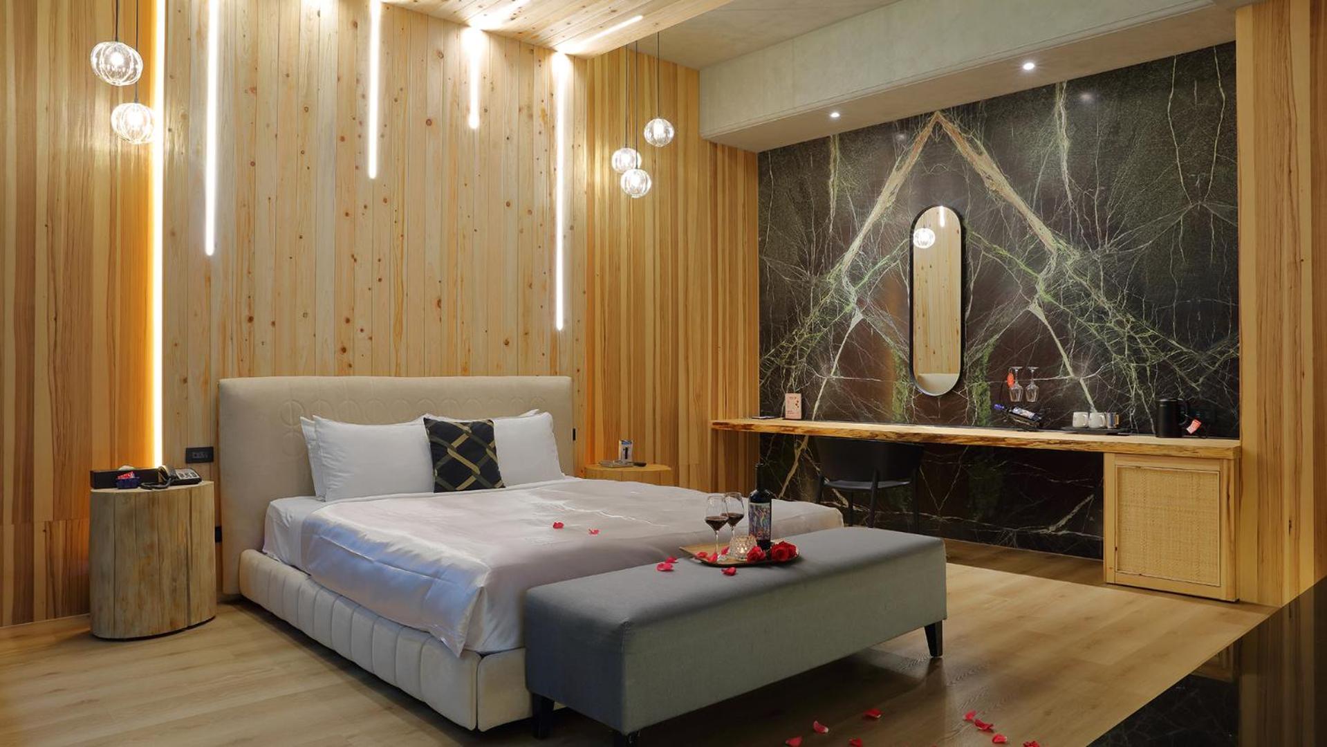 Mulan Motel Taichung Exterior foto